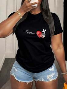 Camiseta de Manga Corta con Estampado de Corazón y Conejo Espacial y Texto Love para Ocasiones Casuales - Negro - Ver 1