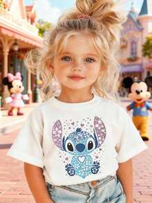 Girls' Adorable Disney T-Shirt Featuring A Charming "Lilo & Stitch" Floral And Heart Print - A Cute, Artistic-Style Short-Sleeve Top With A Stitch Graphic; Sweet, Casual, Soft, Breathable, And Comfortable. - trắng - Xem 1