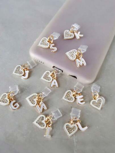 1pc White 26 Alphabet + Diamond Heart Shaped Dust Plug, Compatible With Type-C, Alloy Metal Accessory Pendant, Suitable For Phone, Tablet, Earphone, Kindle Charging Port Decoration, Silicone Transparent Dust-Proof Plug, Ideal Small Gift, Waterproof, Anti-Moisture, Anti-Dirt For Charging Port, Firmly Stays In Place