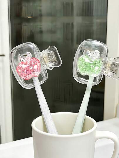 Hộp đựng bàn chải đánh răng họa tiết quả táo pha lê, phù hợp với nhiều kích cỡ bàn chải đánh răng, có lỗ thông gió giúp giữ đầu bàn chải sạch sẽ và khô ráo. Vỏ bọc bàn chải đánh răng trong suốt họa tiết quả anh đào, chống bụi, phù hợp cho phụ nữ và bé gái khi đi du lịch, bảo vệ bàn chải đánh răng di động, phụ kiện phòng tắm dễ thương, thẩm mỹ, sử dụng hàng ngày khi đi du lịch, vỏ bọc bảo vệ bàn chải đánh răng trong suốt có kẹp, phù hợp cho gia đình và khi đi du lịch, quà tặng Ngày của Mẹ, quà tặng gia đình.