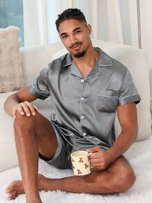 Conjunto de pijama de satén con botones delanteros y manga corta para hombre, conjunto de ropa de dormir con aspecto de seda y ribete en contraste - Gris Oscuro - Ver 7