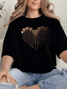 Golden Hearts Melting Together To Form A Symbol Of Sincere Love And Eternal Union With A Soft Shimmer Effect. A Modern And Comfortable Casual Women's T-Shirt For Everyday Wear. - 黑色 - 查看 8