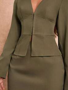 AYYSHEIN Glamour Conjunto elegante y sexy de blusa de cuello en V profundo de manga larga y falda mini, adecuado para mujeres profesionales, atuendo de negocios, otoño/inviernoAYY - Verde militar - Ver 6