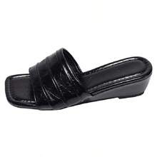 manjingfu Ladies' Casual Thick-Heeled Sandals Feature An Asymmetric Pleated Design, Paired With Open-Toe High-Heeled Slippers; Anti-Slip Slippers, - Black - View 10
