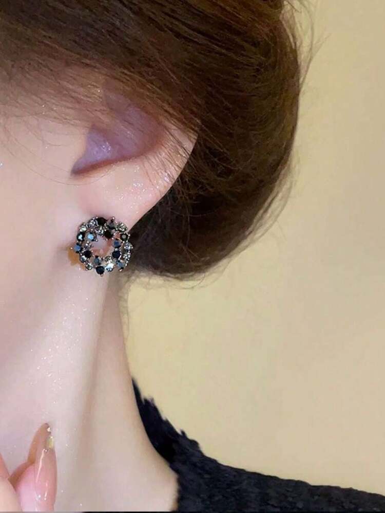 1 par de aretes tipo botón con diseño floral elegante, estilo minimalista de alta gama, uso versátil para el día a día para mujeres - Negro - Añade 4