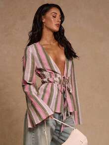 Glamour Camisa ligera y elegante con rayas de color, cuello en V, mangas acampanadas y decoración de lazo con cordón, adecuada para usar en primavera, verano y otoño - Rosa - Ver 4