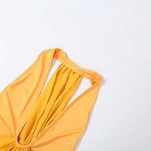 Designed For The Confident Modern Woman, This Solid Citrus‑Hued Mini Dress Combines A Simple Scoop Back, A Slimming Ruched Waist, And A Lightweight, Breathable Fabric – Ideal For A Sophisticated Yet Spicy Look That Transitions From Dinner To The Dance Floor. Maxi Dress - màu cam - Xem 10
