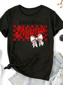 "Baseball Mama" T-Shirt With A Red Plaid Pattern And Baseball Bow Print For Game Day And Independence Day Celebrations. "Mama" Style. Suitable As A Gift. Women's T-Shirt. Elegant Blouses. Boho Chic. Soft, Breathable, And Comfortable Women's Top, Ideal For Spring, Summer, And Fall, Perfect For Vacations, Travel, And Everyday Wear. - 黑色 - 查看 3