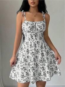 Women's Floral Print Tie Strap Mini Dress, Square Neck Ruched Bust A-Line Sundress, Casual Summer Beach Dress - 白底灰色碎花 - 查看 12