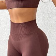 guang zhou mi qian shang mao  Conjunto deportivo de top corto y shorts sin costuras para mujer - Marrón - Ver 7