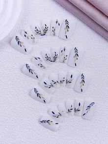24片/套 短方形美甲贴片，Y2K 酷炫风格，裸色、白色、金色和黑色指甲油，法式镶边，花卉图案，哑光质感。适合女性和女孩，派对、日常佩戴皆宜，附赠美甲工具套装，是送给女士美甲爱好者的绝佳礼物。 - 彩色 - 查看 2