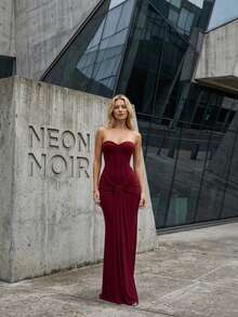 Old  Glamour - A Corseted Silhouette With Cascading Ruffle & Lace Detail For NYE Galas - Màu Đỏ Sâu - Xem 6