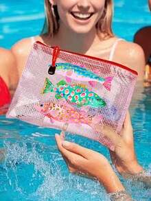 防水海灘化妝包，可愛魚類圖案，彩色網格化妝包，大容量便攜化妝收納包，透氣海灘盥洗包，夏季熱帶風旅行收納包，多功能盥洗包，適用於游泳、度假、大學宿舍、浴室、化妝品、護膚品、配件、文具、海灘用品，可愛學院風，獨特教師節禮物、生日禮物、節日禮物、派對禮物、度假禮物、婚禮禮物、開學禮物 - 彩色 - 查看 6