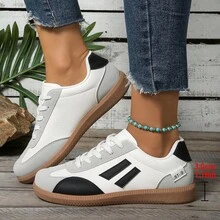 Zapatos casuales unisex, tallas 36-45, zapatos casuales para mujer y zapatos deportivos para hombre, zapatos planos con cordones de suela suave, zapatos cómodos y ligeros para hombre para uso diario, zapatos de entrenamiento alemanes de corte bajo para mujer en tallas grandes, nuevos zapatos planos retro europeos y americanos con bloques de color para mujer al por mayor 2026. - Negro 32 - Ver 2