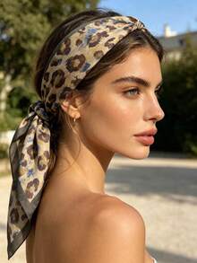 1 chiếc khăn bandana satin họa tiết báo đốm phong cách Bohemian cho nữ, 65cm, khăn paisley/khăn quàng cổ, phù hợp cho tiệc, kỳ nghỉ, trang phục hàng ngày phối cùng kính thời trang, vòng tay, bông tai, dây chuyền - Nhiều màu - Xem 4
