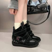 Women Casual Athletic Shoes - Black - View 3