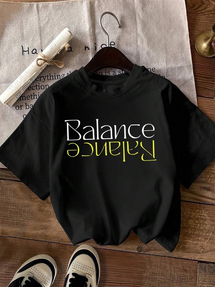 Minimalist Short-Sleeved T-Shirt With Balance Letter Print - Black - View 1