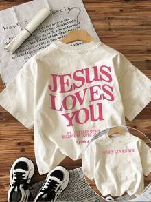 100% Cotton [Double-Sided Print] With A Striking Design Featuring Religious Text And Elements. Printed With The Phrase "Jesus, We Love You," This Short-Sleeved, Crew-Neck Cotton T-Shirt Is Suitable For All Seasons. Perfect For Layering In Spring And Fall Or Wearing Alone In Summer. A Neutral, Urban Style, This Modern, Heavyweight Cotton T-Shirt Is Ideal For Everyday Wear. - 杏色 - 查看 12