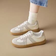 Zapatos casuales unisex, talla 36-45, zapatos casuales de mujer y zapatos deportivos de hombre, zapatos planos de suela blanda con cordones, zapatos cómodos y livianos de hombre para uso diario, de corte bajo,,,,,Zapatillas blancas de mujer, novedad de verano 2026, zapatillas deportivas casuales blancas vintage para combinar con faldas, zapatillas de entrenamiento alemanas. - P143143 Amarillo - Ver 4