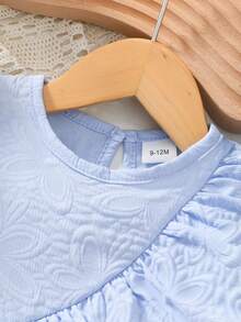 Fresh Gentle Style Baby Girl Summer Light Blue Embossed Ruffle 3-Piece Set Including Top, Shorts, Bow Hat, Baby Daily Wear & Photo Outfit - Blue - View 3