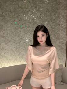 A Summery Women's T-Shirt Adorned With A Luxurious Ribbon Embellished With Diamonds. It Exudes A Sophisticated And Alluring Aura And Is Perfect For Layering. - Pink - View 5