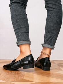 Giày lười mũi nhọn màu đen bóng, khóa kim loại, gót thấp, kiểu dáng slip-on dành cho nữ, thích hợp cho công sở và sinh hoạt hàng ngày. - màu đen - Xem 4