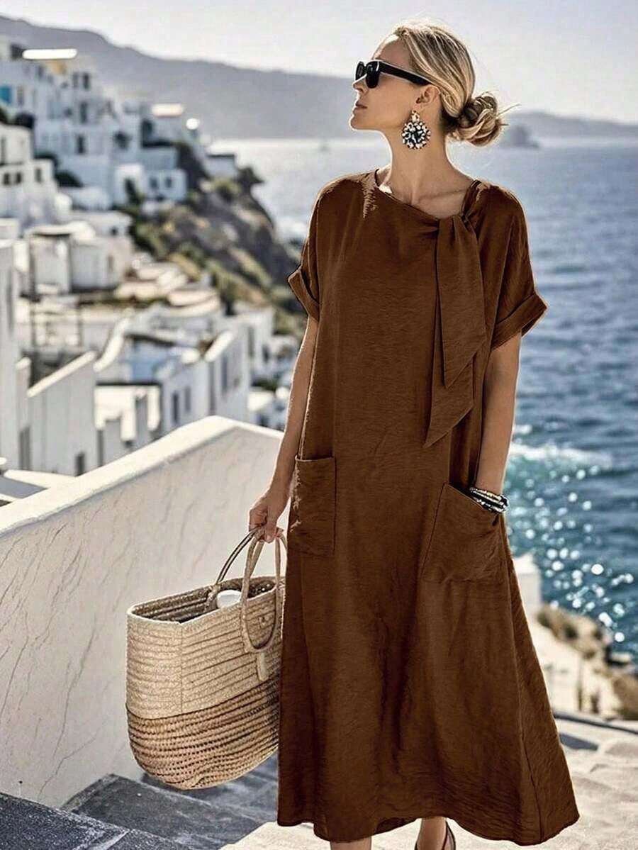 Vestido maxi de tela arrugada - Cuello redondo, manga corta, hombros caídos, corte holgado con detalle de nudo, estilo casual de oficina minimalista para vacaciones, color dopamina, azul hielo, elegancia desenfadada - Marrón - Ver 1