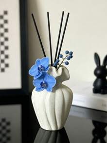1pc Elegant Petal-Shaped Rattan Diffuser, High-End Home Fragrance Container, Suitable For Room Decor, Unique Essential Oil Decorative Bottle, Luxurious Aroma Diffuser, Ideal For Bedroom, Living Room, Office - 1PC - View 2