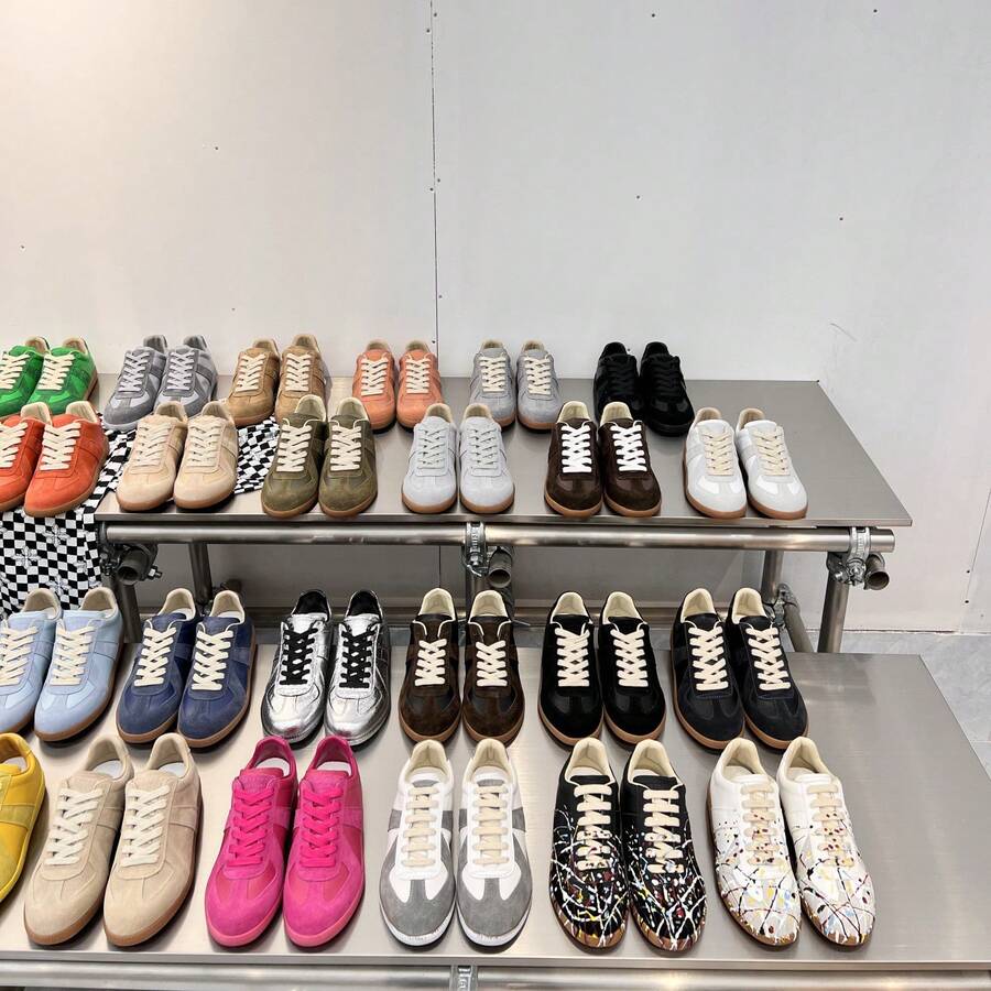 Zapatos casuales unisex, talla 36-45, zapatos casuales de mujer y zapatos deportivos de hombre, zapatos planos de suela blanda con cordones, zapatos cómodos y livianos de hombre para uso diario, de corte bajo,,,,,Zapatillas de entrenamiento alemanas de alta gama, clásicas, retro, versátiles, con diseño de grafiti, unisex, para parejas, en color blanco. - Todo blanco - Ver 1