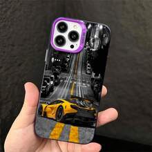 Funda protectora para Apple  17 PROMAX 16 15 14 13 12 11 XSMAX, diseño deportivo de coche carreras en escena urbana nocturna con colores amarillo y negro, detalles luces calle señal stop, cobertura completa, ajuste preciso, resistente a golpes, material duradero uso diario - púrpura - Ver 1