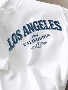 Short-Sleeved, Fitted Crew Neck T-Shirt With A Contrasting Graphic Print Of Brooklyn And New York Letters. Casual And Modern Style, Suitable For Dates, Meetings, Everyday Wear, Matching Couple Outfits, And Family Outfits. A Great Gift For A Boyfriend. New York T-Shirt Brooklyn T-Shirt Z00X - 黑色 - 查看 2