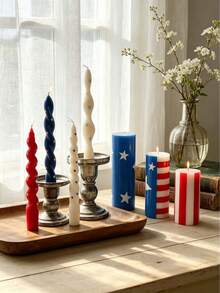 1 pieza Vela de cera de soja con diseño patriótico en rojo, blanco y azul. Estos artículos de decoración del hogar con estilo vintage y patriótico son excelentes para colocar en mesas de centro de la sala de estar, mesas de comedor (para crear ambiente), mesas de noche y escritorios. Son perfectos para decoraciones de fiestas del Día de la Independencia y el Día de los Caídos, creando un ambiente acogedor en el hogar, y también son excelentes regalos para días festivos. - Múltiples estilos - Ver 9