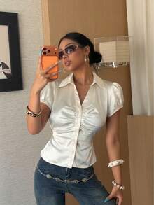 Áo blouse nữ màu champagne satin nhún trước cài nút ôm dáng tay ngắn - Rượu sâm banh - Xem 6