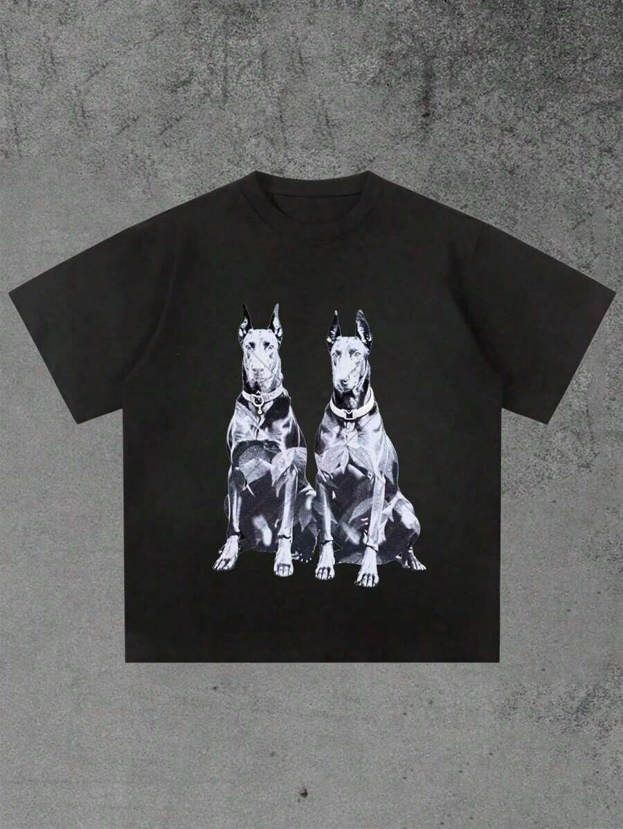 Men's Crew Neck Printed T-Shirt With A Black And White Doberman Design. Comfortably Soft For Everyday Wear. 100% Cotton, 220 Gsm. Fashionable Everyday Essentials And Festive Gifts. Unisex. - 黑色 - 查看 1