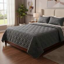 3-Piece Bedding Set: Double-Sided Printed Comforter With Bed Skirt + 2 King Size Pillowcases - 五彩紙屑/牛津 - 查看 2