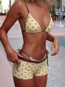 Bộ bikini 3 món gợi cảm in chấm bi dành cho nữ, kiểu buộc dây cổ, kèm quần lót, chất liệu vải co giãn cao, bộ đồ bơi thời trang và thoải mái, thích hợp cho kỳ nghỉ hè, đi biển và các dịp lễ hội. - Nhiều màu - Xem 4
