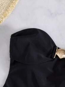 Conjunto de bikini bandeau elegante negro para mujer de Bonvoyette con tirantes desmontables, traje de baño de dos piezas con cintura alta estilizadora 2026 con adorno de concha, top bandeau y shorts tipo boy, ropa de playa minimalista y elegante para vacaciones de verano, resort y fiestas en la piscina - Negro - Ver 6