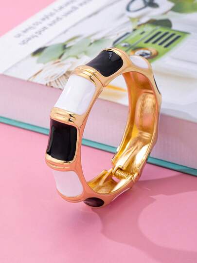 1pc Fashionable New Elegant Versatile Zinc Alloy Thick Gold-Plated & Black/White Bamboo Knot Bracelet For Women