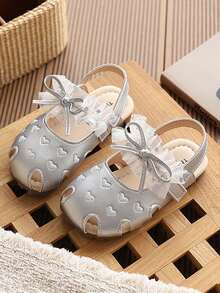 Giày sandal thêu hình trái tim cho bé gái, giày công chúa mềm chống trượt, giày tập đi lưới đính nơ cho trẻ nhỏ - Bạc - Xem 4