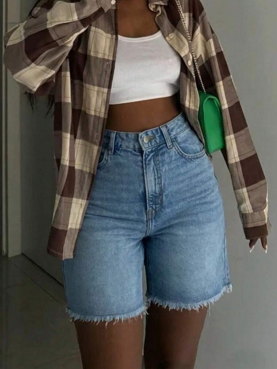 Celana Pendek Denim Wanita Model Lurus Longgar dengan Saku dan Ujung Berumbai, Kasual untuk Musim Panas - Light Wash - View 1
