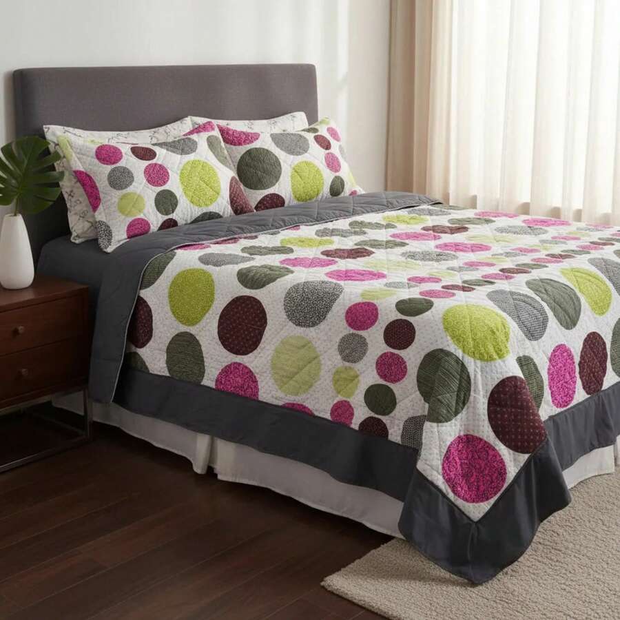 3-Piece Bedding Set: Double-Sided Printed Comforter With Bed Skirt + 2 King Size Pillowcases - 五彩紙屑/牛津 - 查看 1
