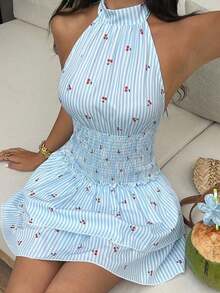 Vestido de verano con diseño de cintura ceñida, escote halter y espalda descubierta, con dobladillo con doble volante y estampado de cerezas. Estilo sexy y dulce, europeo y americano, con un ambiente romántico de vacaciones. - Multicolor - Ver 5