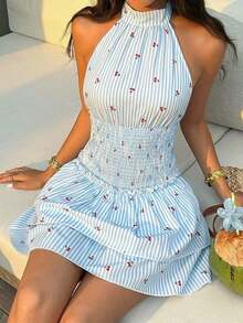 Vestido de verano con diseño de cintura ceñida, escote halter y espalda descubierta, con dobladillo con doble volante y estampado de cerezas. Estilo sexy y dulce, europeo y americano, con un ambiente romántico de vacaciones. - Multicolor - Ver 1