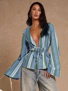 Glamour Camisa ligera y elegante con rayas de color, cuello en V, mangas acampanadas y decoración de lazo con cordón, adecuada para usar en primavera, verano y otoño - Azul - Ver 6