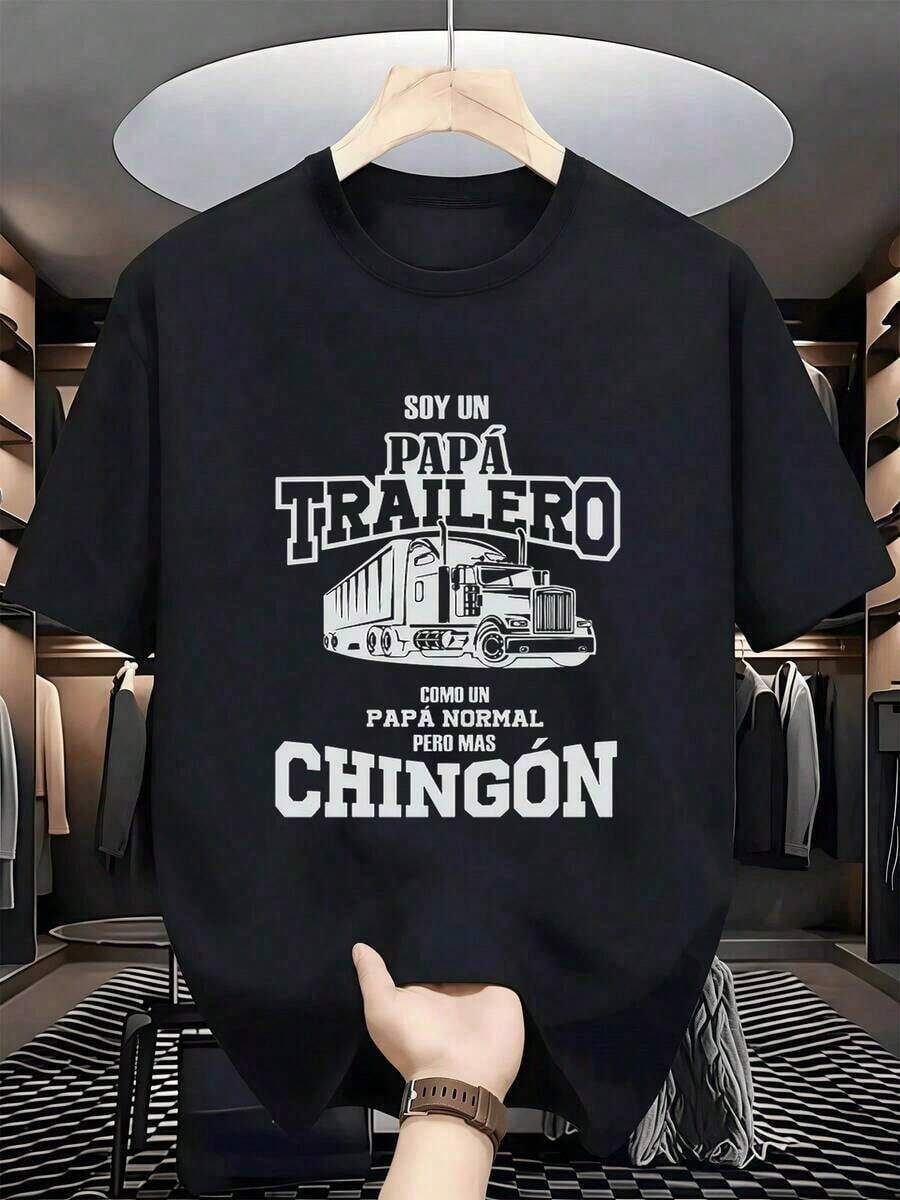 Con ilustración que celebra a un padre trailero mostrando un gran camión y frases divertidas que destacan orgullo y personalidad camiseta de hombre 100% algodón ideal para regalar a papás conductores apasionados - Negro - Ver 1