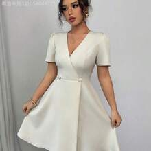 MewMuse.  Vestido mini elegante para ir a trabajar, de primavera y verano, con escote cruzado en V, doble botonadura, decoración en forma de A y mangas cortas, en color liso al estilo francés para mujeres - Morado - Ver 4