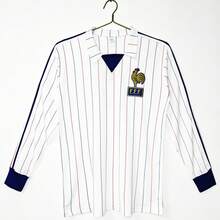 Camisa retrô clássica do Campeonato Europeu e da Copa do Mundo de 2026, camisa retrô da seleção francesa de futebol. - Camisa francesa de manga comprida, modelo principal de 1980/82. - Ver 3
