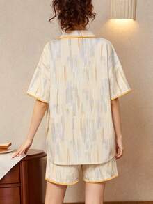 Gongdie Bộ đồ ngủ nữ Disney 2 món, bộ đồ ngủ ngắn mùa hè bằng cotton, họa tiết sọc mềm mại, chi tiết túi hoạt hình dễ thương với viền lượn sóng tương phản. - Màu be - Xem 3