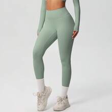 Pilates Set - 7100 Trousers - Basil Green - View 12