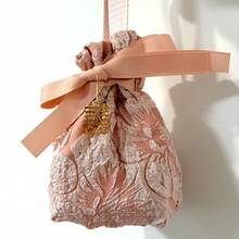 Jacquard Dessert Bag With Handle, Wedding Gift Set Bag, Textured Handheld Candy Bag, Suitable For Wedding, Engagement, Engagement Ceremony, Birthday Party, Baby Shower Gift, Jewelry Storage, Also As Wedding Guest Gift, Used For Storing Candy, Scented Candles, Small Soap, Hand Cream, Etc. This Bag Design Is Reusable And Very Practical - Multiple Styles - View 9